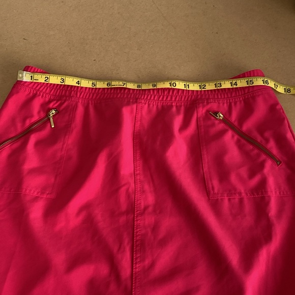 Zenergy by Chico’s Pink Skirt. Size 1 - Picture 4 of 8